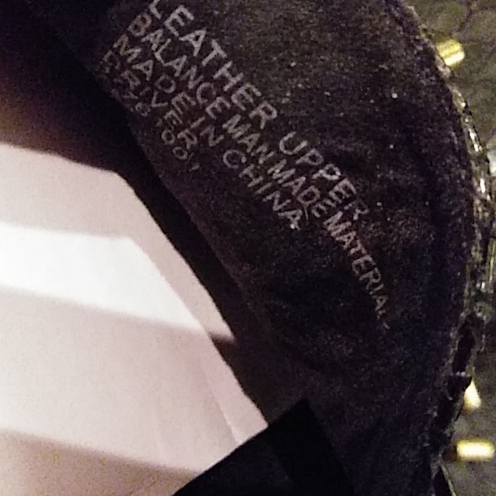Isaac Mizrahi Elegant Black Alligator Pattern Driving Shoes - Picture 6 of 6